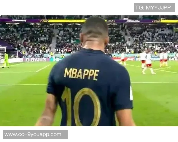 文班大秀闪耀全场进攻表现出色砍下22分7板3助正负值高达13