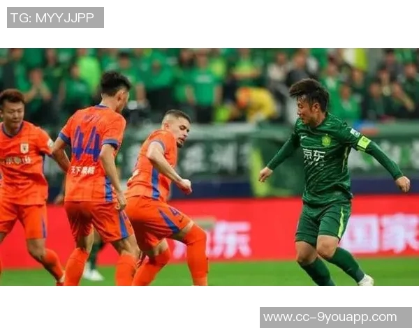 国安球员半场后展现斗志防守问题依旧是最大短板