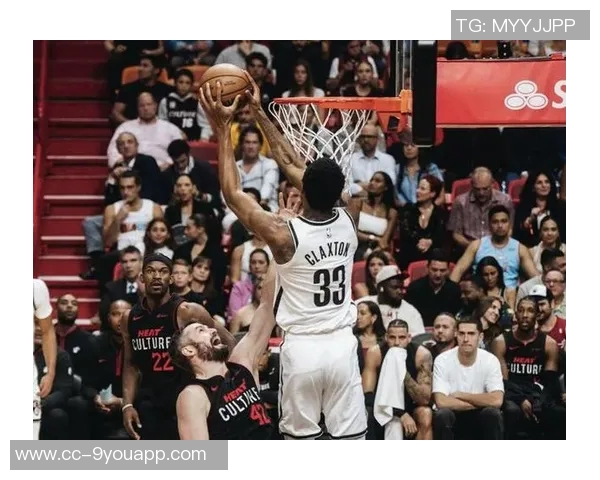 巴特勒半场表现抢眼10投5中斩获17分4篮板5助攻展现全能实力