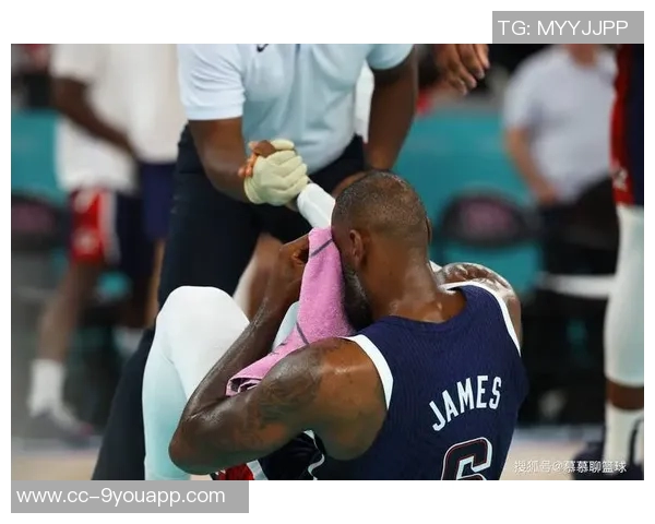 詹姆斯盛赞马克西热爱比赛称过去夏天共同训练收获颇丰